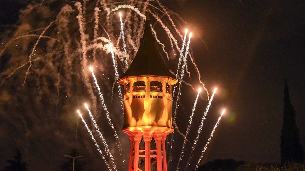 El castell de focs a la Torre de l'Aigua| Roger Benet