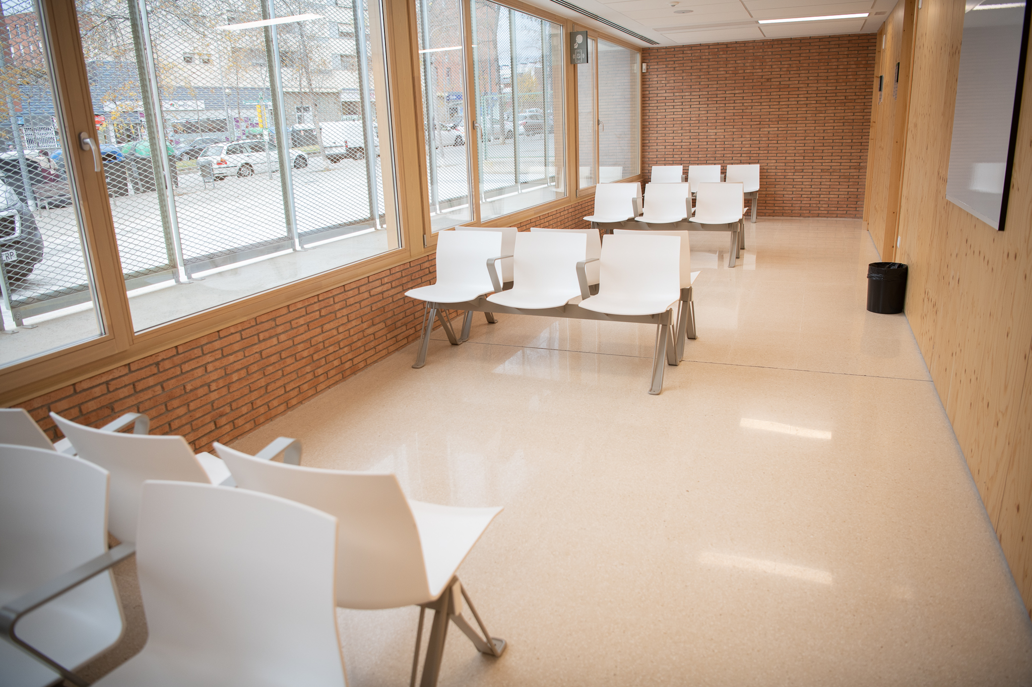 Sala d'espera del nou CAP de Can Llong | Roger Benet