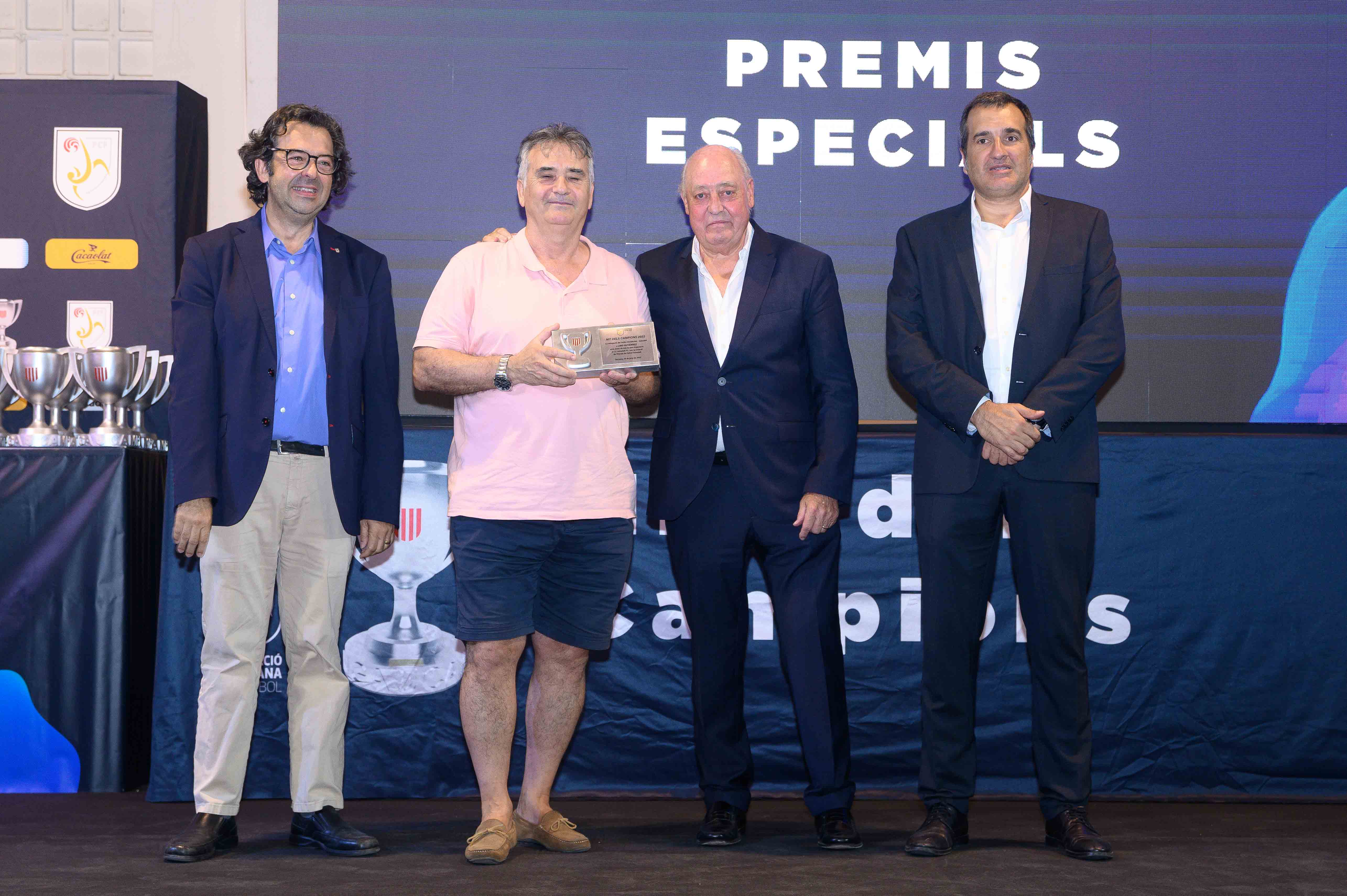Lino Gutiérrez recollint el guardó ahir a Terrassa | FCF