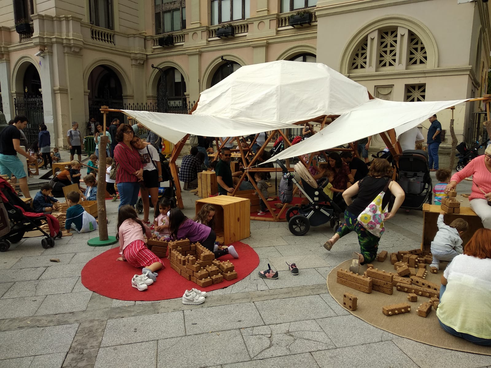 Escultures per nens i nenes | Helena Molist
