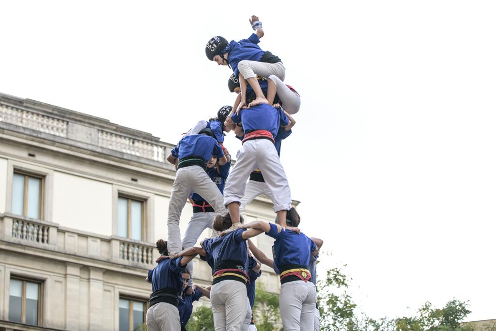 Castellers de la Vila de Gràcia complet | Roger Benet