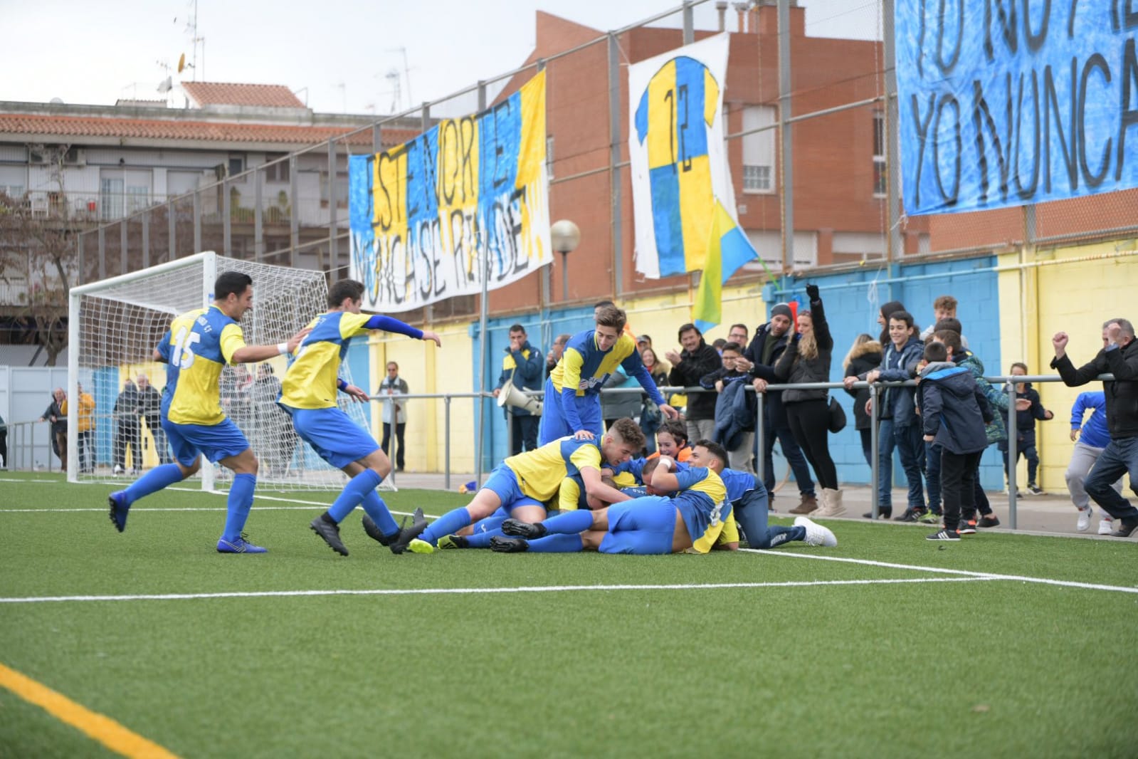 El gol de Luque (4-3) semblava el definitiu, però el Lloret ha empatat un minut després | Roger Benet