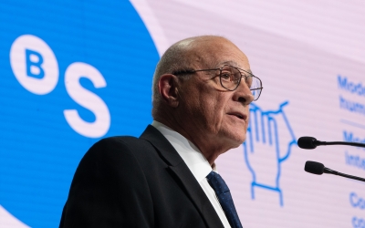 Josep Oliu durant la Junta General d'Accionistes a Fira Sabadell