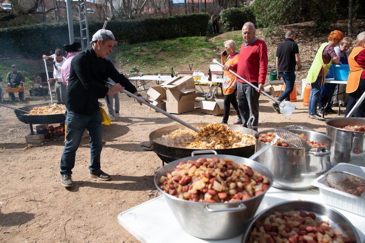Els Ballesteros fent 'migas' | Roger Benet