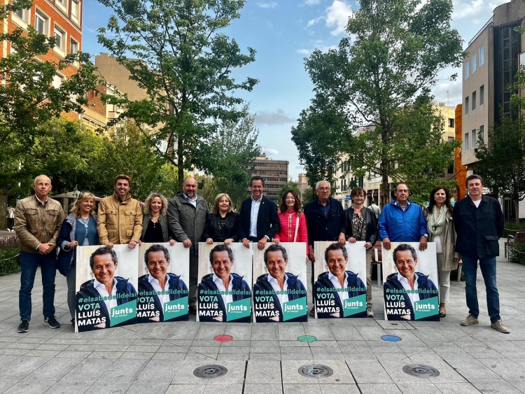 L'equip de Junts per Sabadell a la presentació del cartell | Mireia Julià