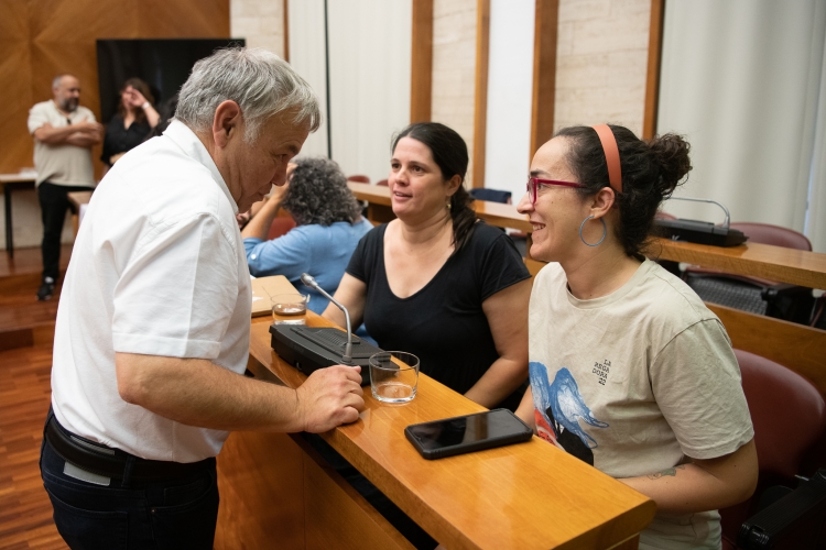 Pere Farrés (ERC) amb Aurora Murillo (Crida) i Anna Lara (Crida) | Roger Benet