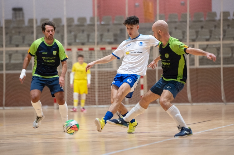 Arnau Pineda ha fet un gol i després ha vist la vermella | Roger Benet