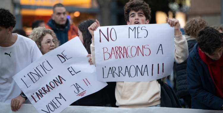 Mobilització contra els barracons