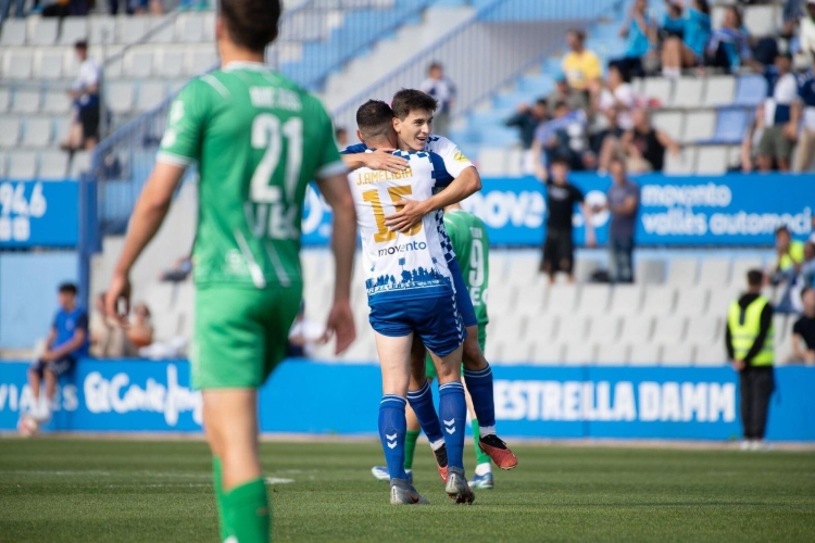 El Cornellà de Gonpi ve de descendir igual que el Sabadell | Roger Benet