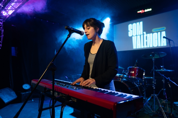 La Lu Rois durant el concert de Sabadell | Roger Benet