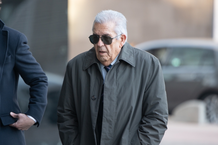 Melquíades Garrido a l'arribada, aquest dilluns, als Jutjats de Sabadell