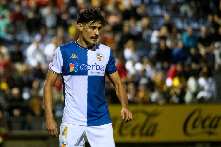 Diego Cámara en el partit de la primera volta al Narcís Sala | Roger Benet